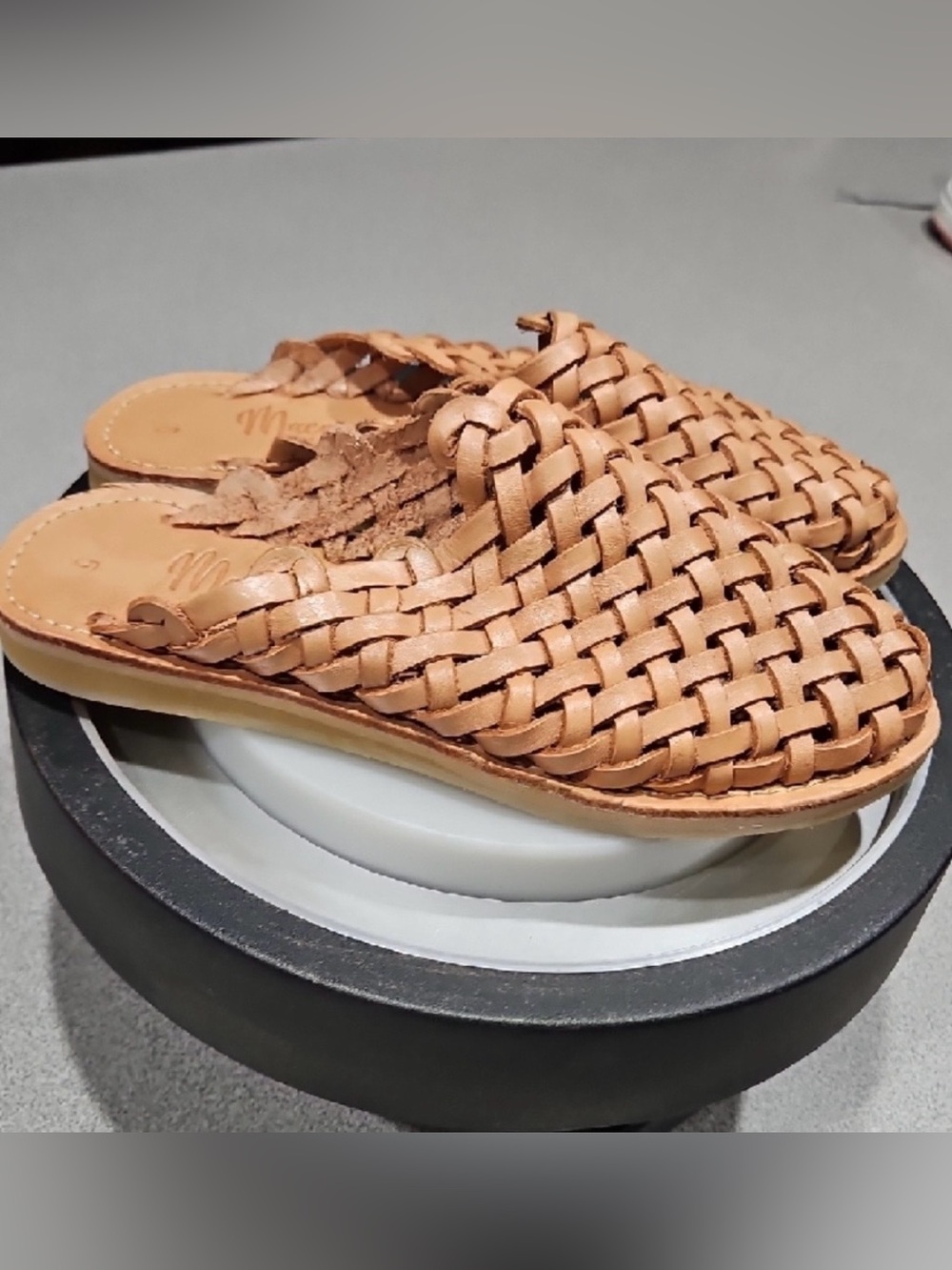 Macarena Woven Slide Sandals in Tan size 5/8 us